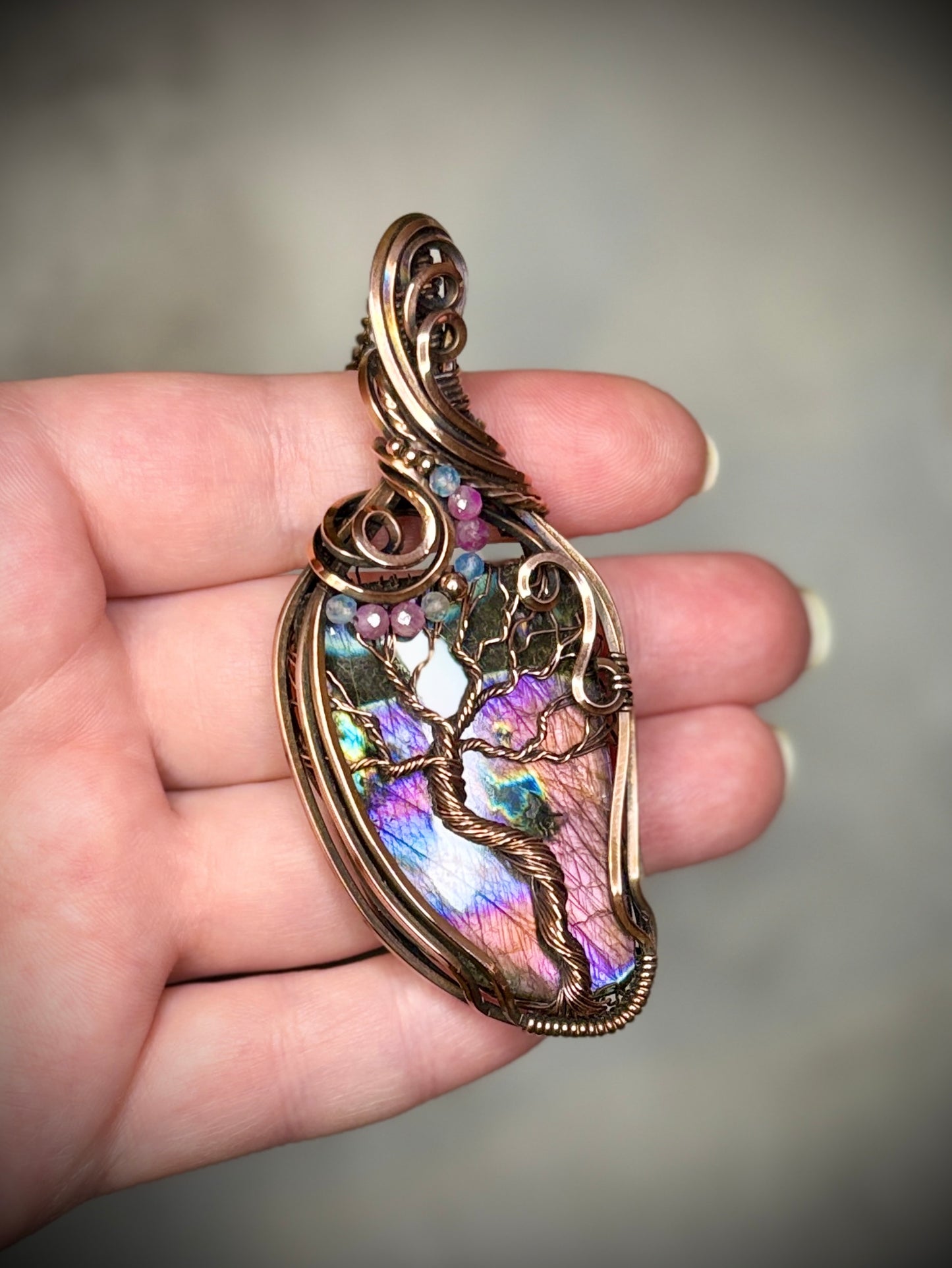 Labradorite pendant