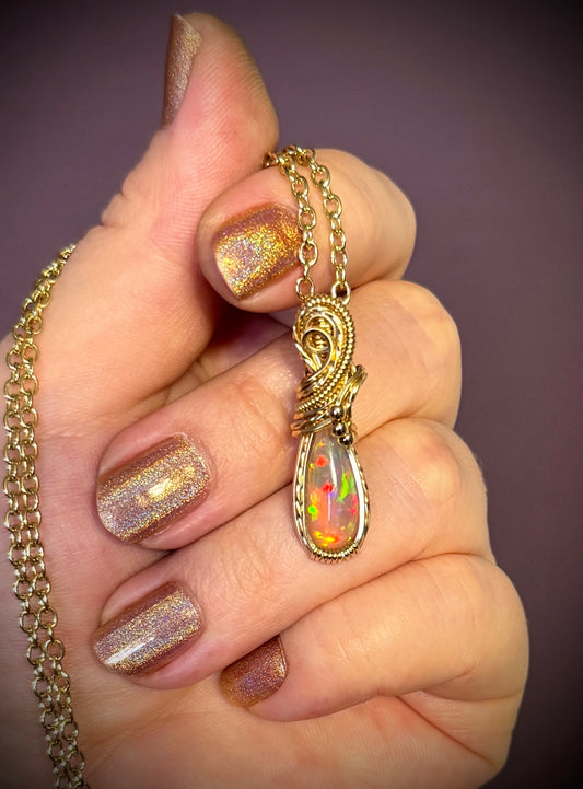 .Opal in Gold