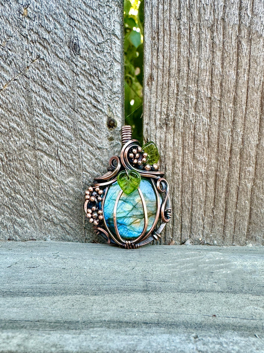 .Labradorite Pumpkin