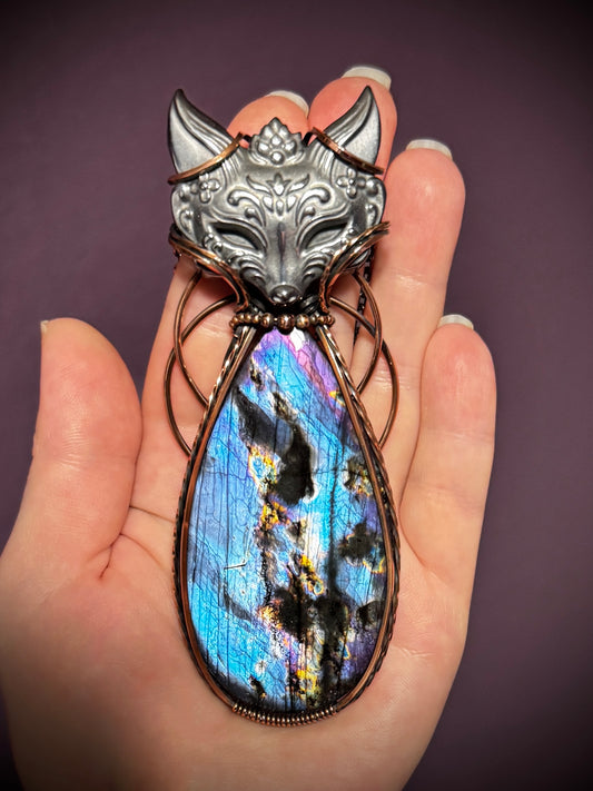 .Fox and Labradorite
