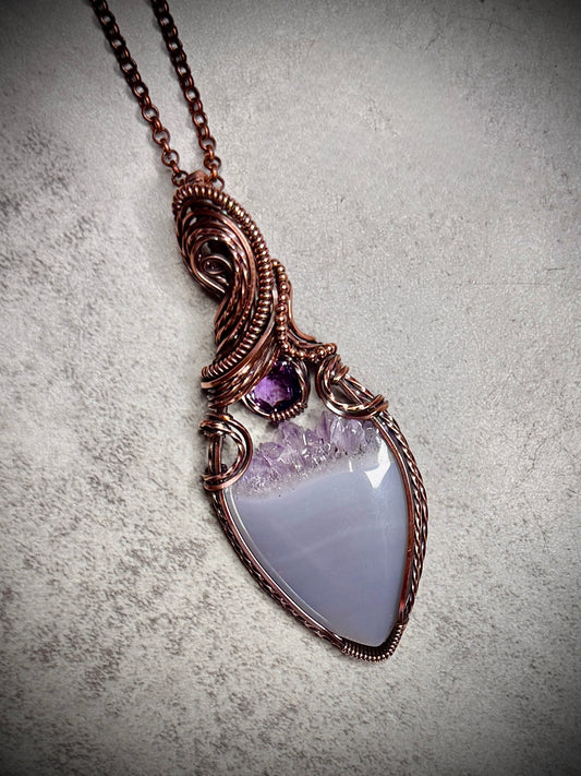 .Crystal top Amethyst